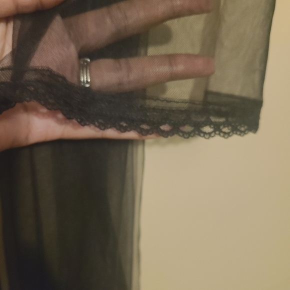 Gabi Fresh | Women's Black Betty Sheer Tulle Maxi Length Robe (US Size 14) - Picture 7 of 16